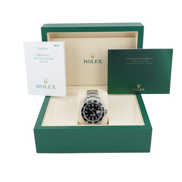 Rolex 16610 Submariner Date 40 mm Black Dial Oyster Bracelet Box & Papers 2007