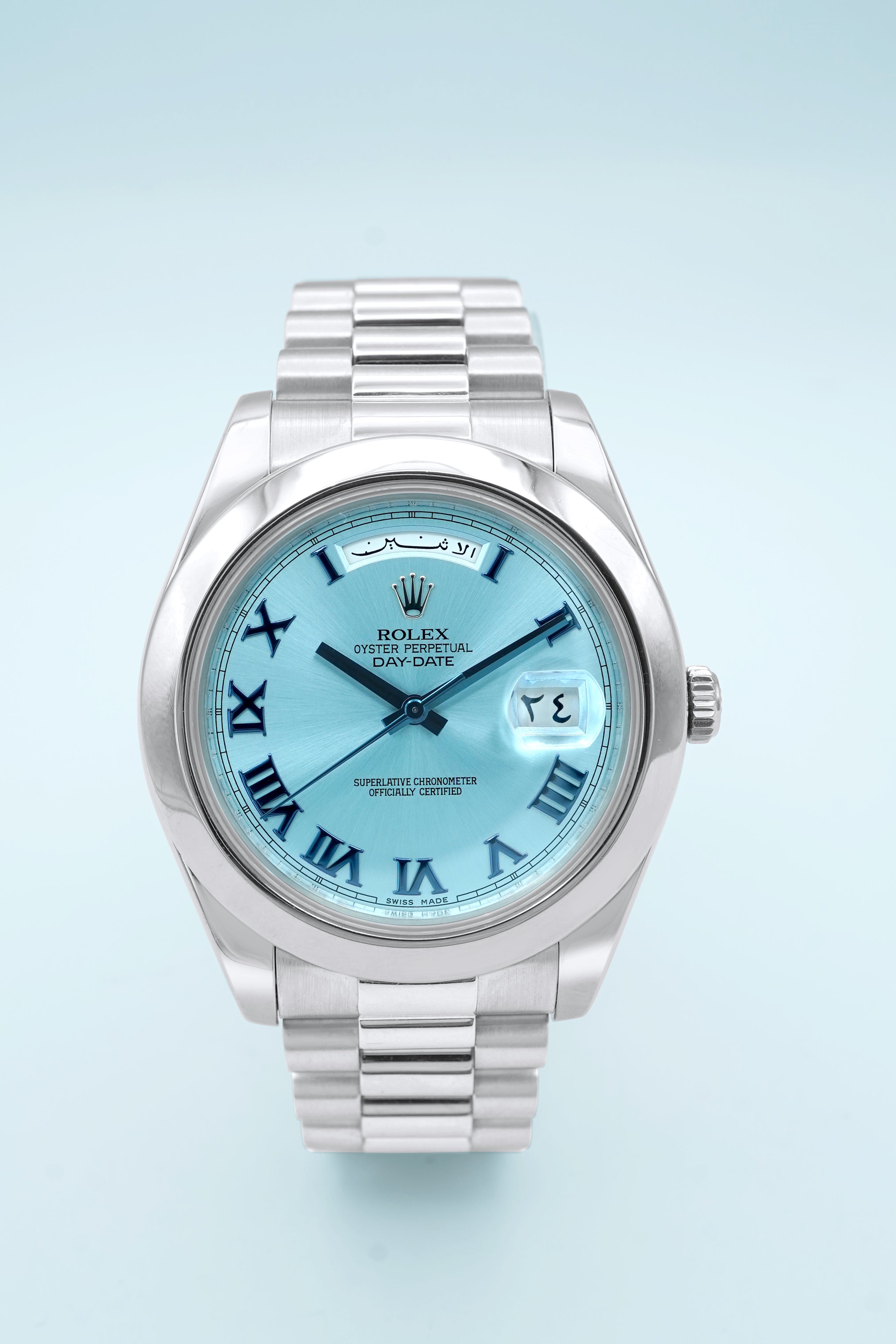 Rolex 218206 Day-Date II 41 mm Ice Blue Roman Dial Platinum