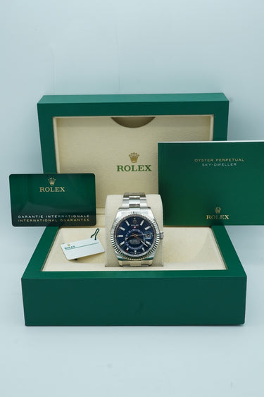 Rolex 336934 Sky-Dweller 42 mm 18k White Gold Fluted Bezel Blue Dial Oyster Bracelet Complete Set 2024