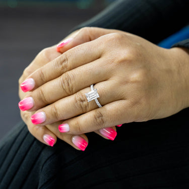 14K White Gold Emerald-Cut Diamond Engagement Ring 2.75 CT